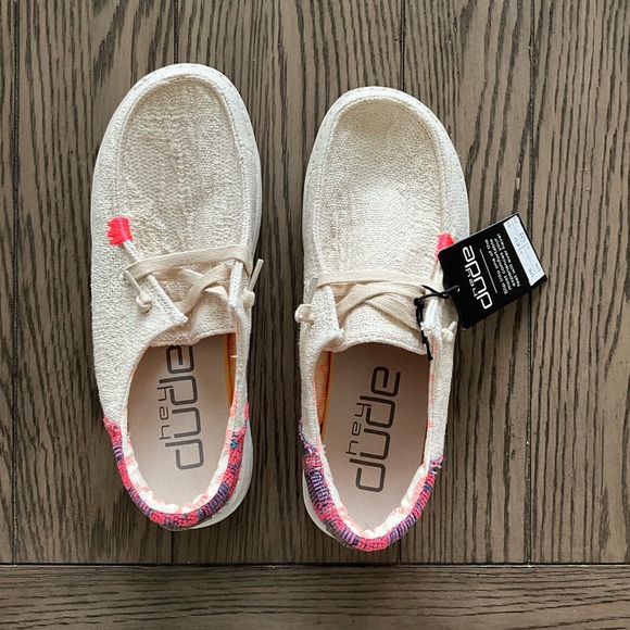 NWT Hey Dude | Wendy Slip On - Picture 5 of 8